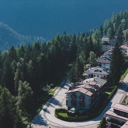 Hotel Fantelli Folgarida Buitenkant foto
