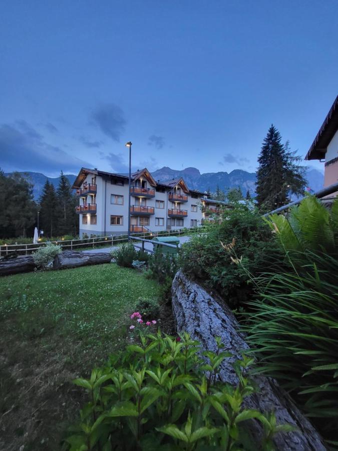 Hotel Fantelli Folgarida Buitenkant foto