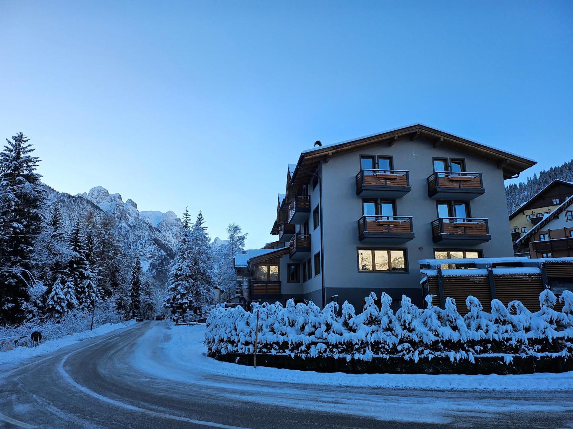 Hotel Fantelli Folgarida Buitenkant foto