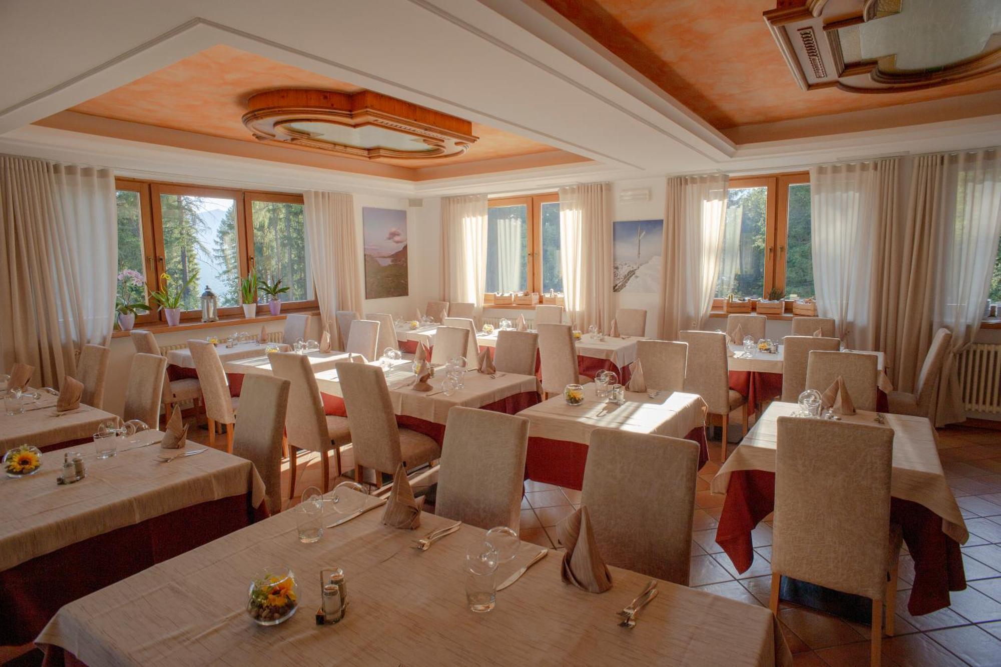 Hotel Fantelli Folgarida Buitenkant foto